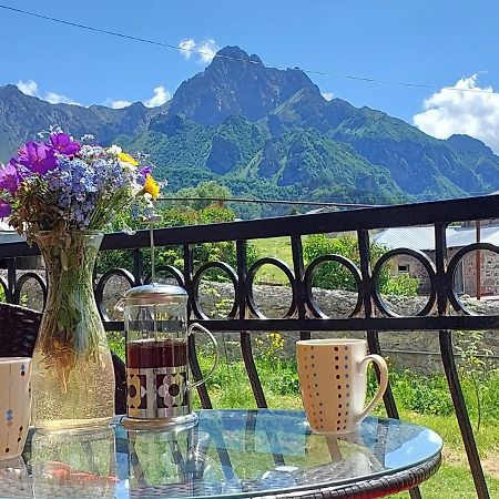 Cozy Hotel Kazbegi Exterior photo