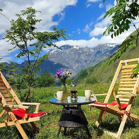 Cozy Hotel Kazbegi Exterior photo